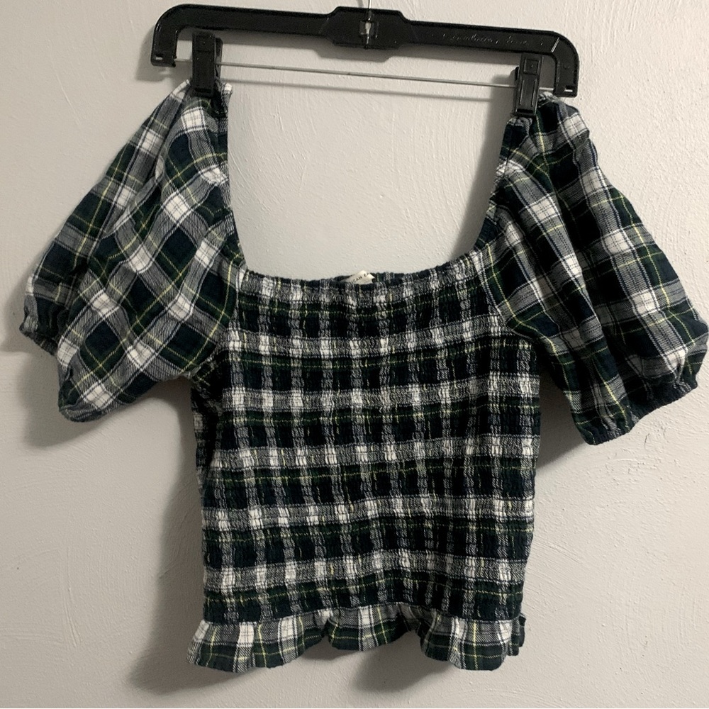 American Eagle size small top. Plaid.